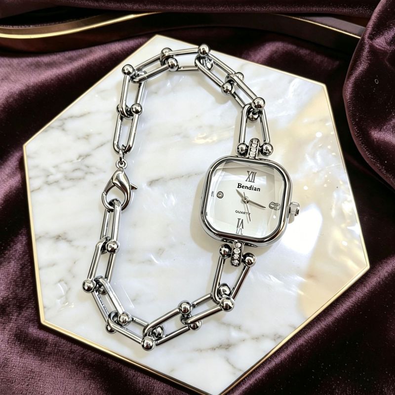 Niş, üst düzey kadın kol saati - High Jewelry Watches incelemesi ve fiyatı