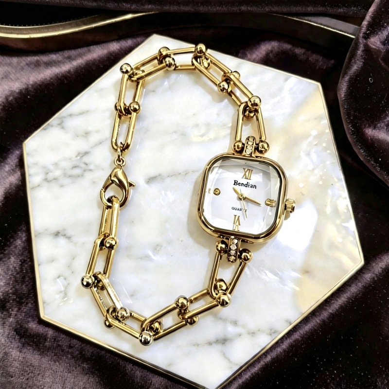 Niş, üst düzey kadın kol saati - High Jewelry Watches incelemesi ve fiyatı
