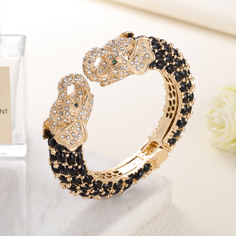 Sally'nin cennet reçine renkli - Paradise Jewelry & Watches Dolphin Mall incelemesi ve fiyatı