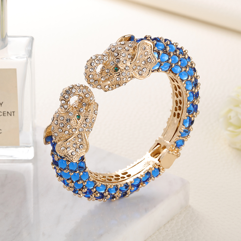 Sally'nin cennet reçine renkli - Paradise Jewelry & Watches Dolphin Mall incelemesi ve fiyatı